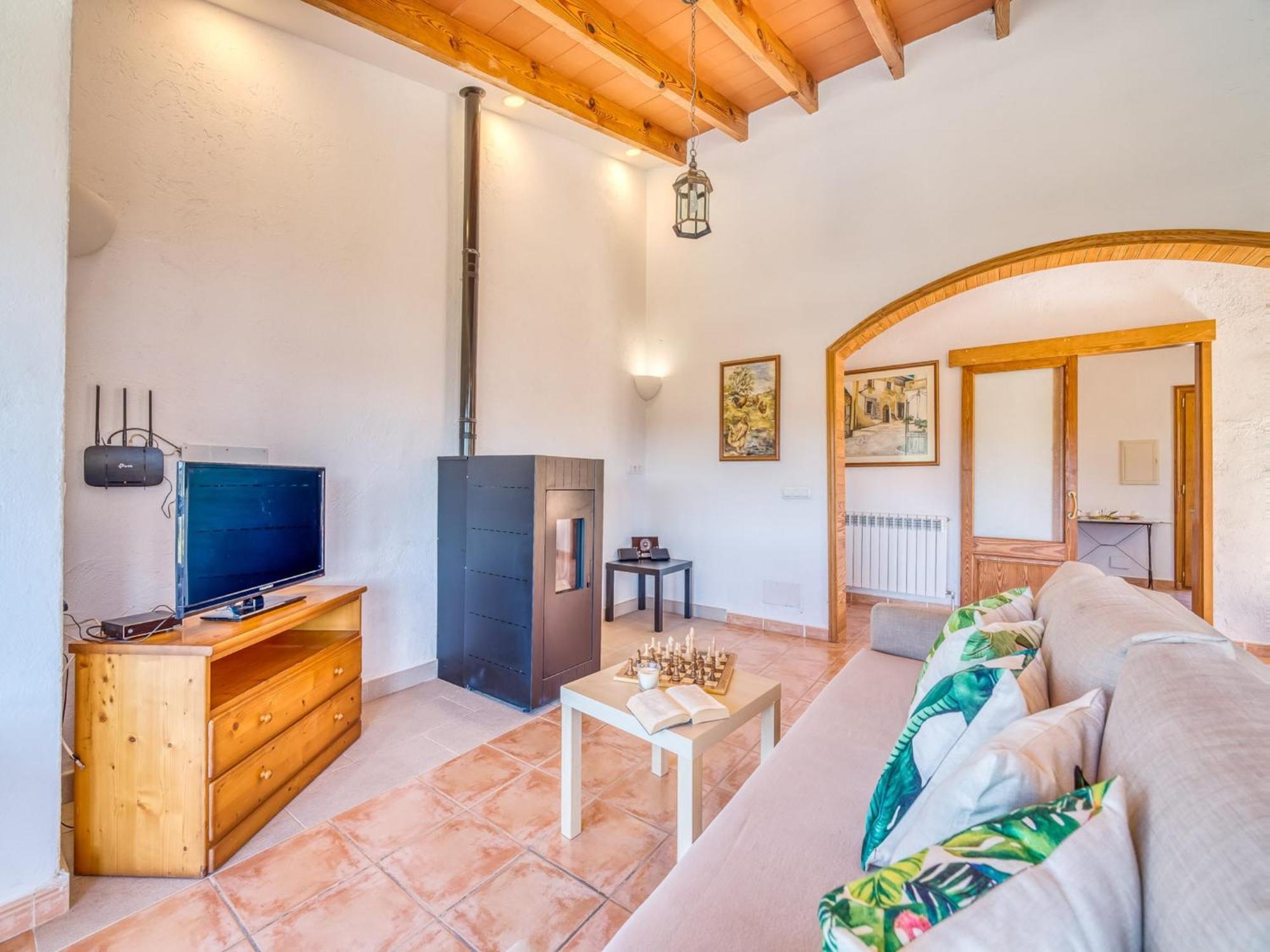 2 Bedroom Country House, Ferienhaus