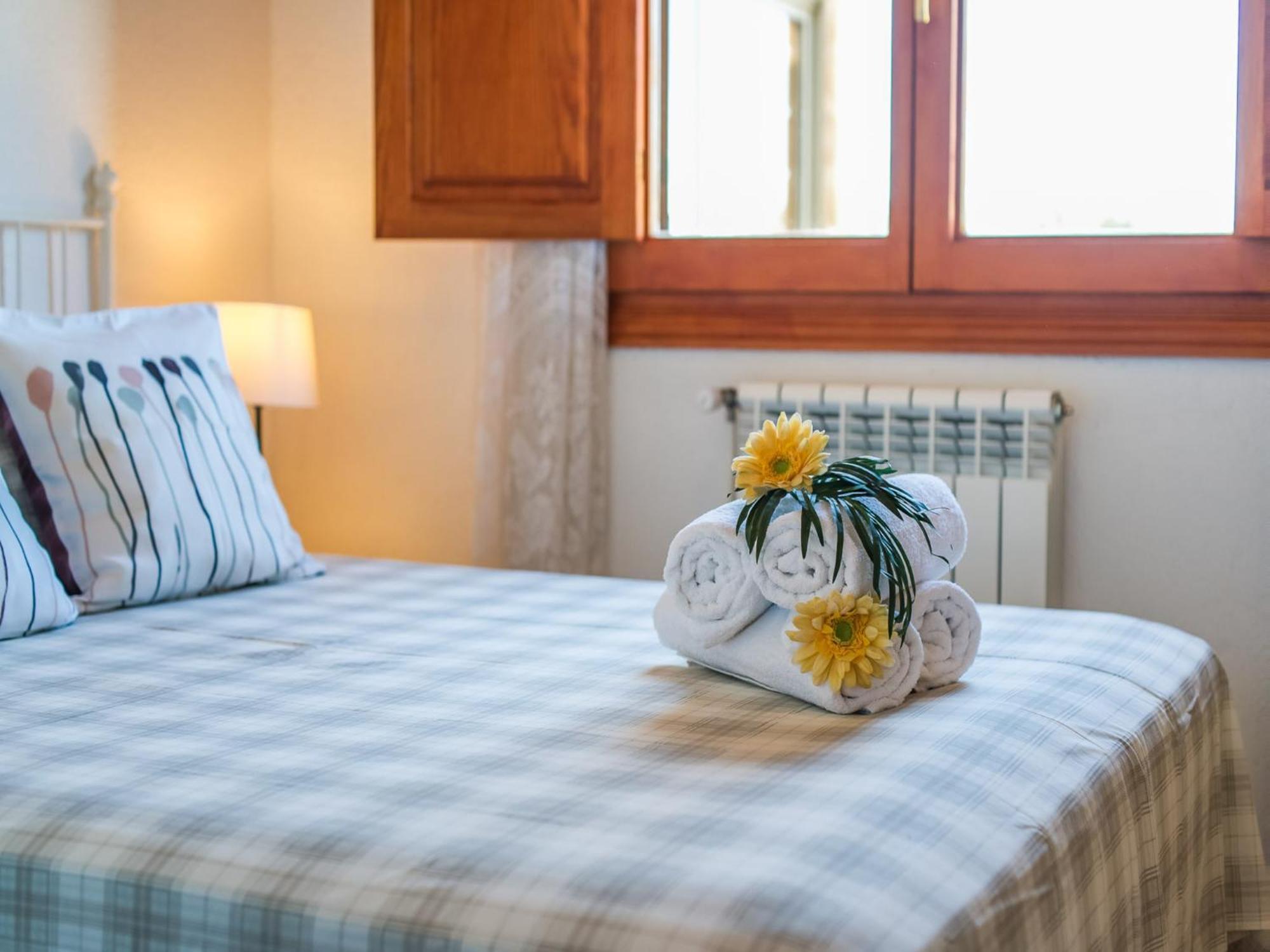 2 Bedroom Country House, Ferienhaus Artá