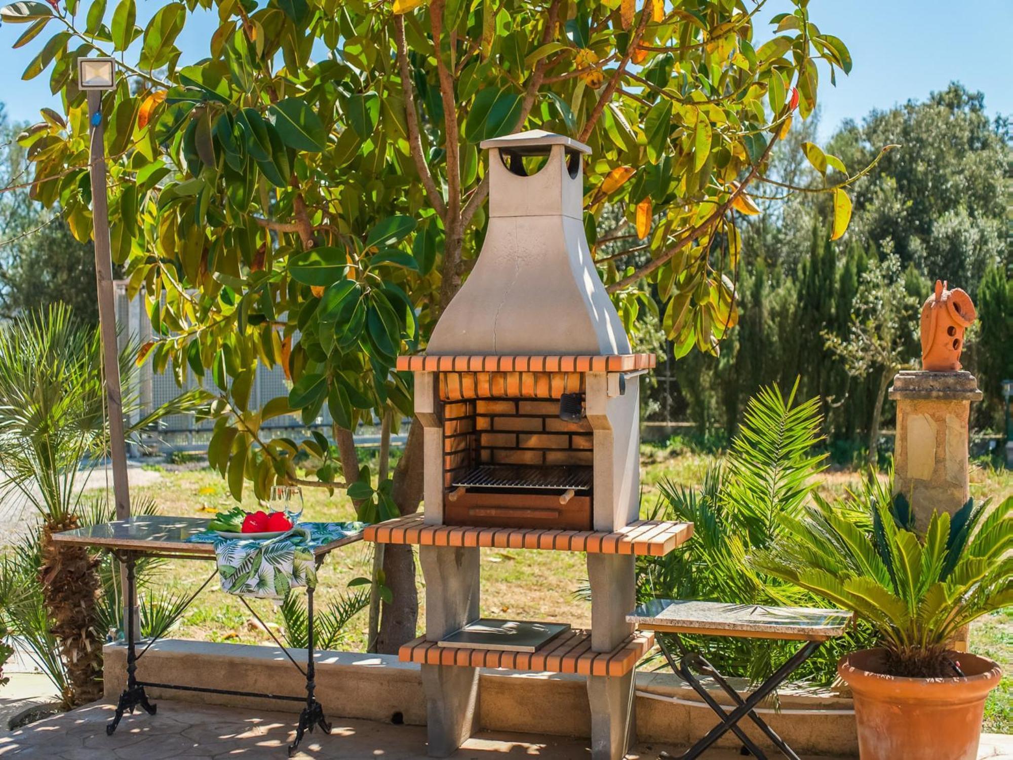 2 Bedroom Country House, Ferienhaus Artá